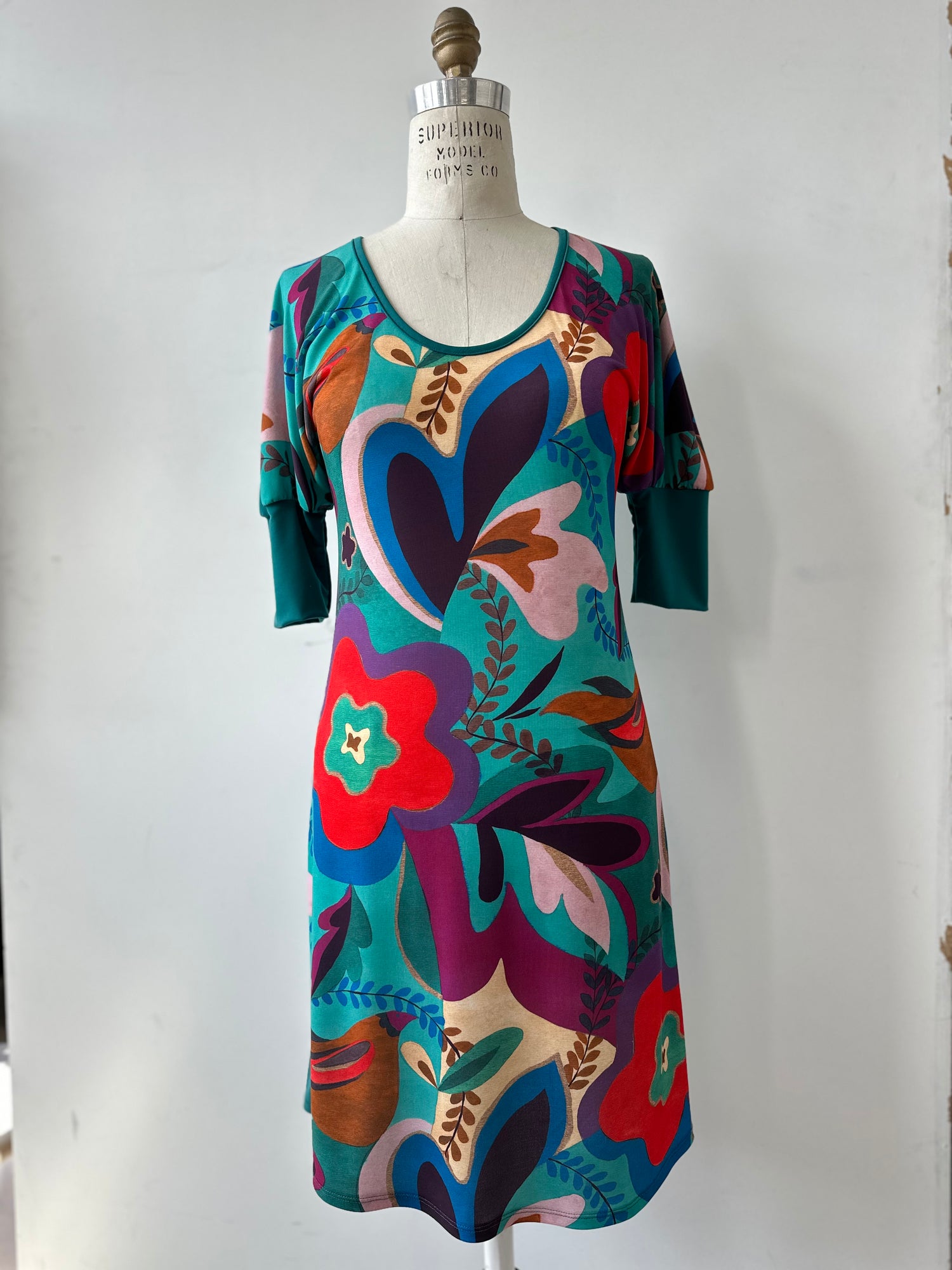 Kollontai Robe Welwtischia fait à Montréal