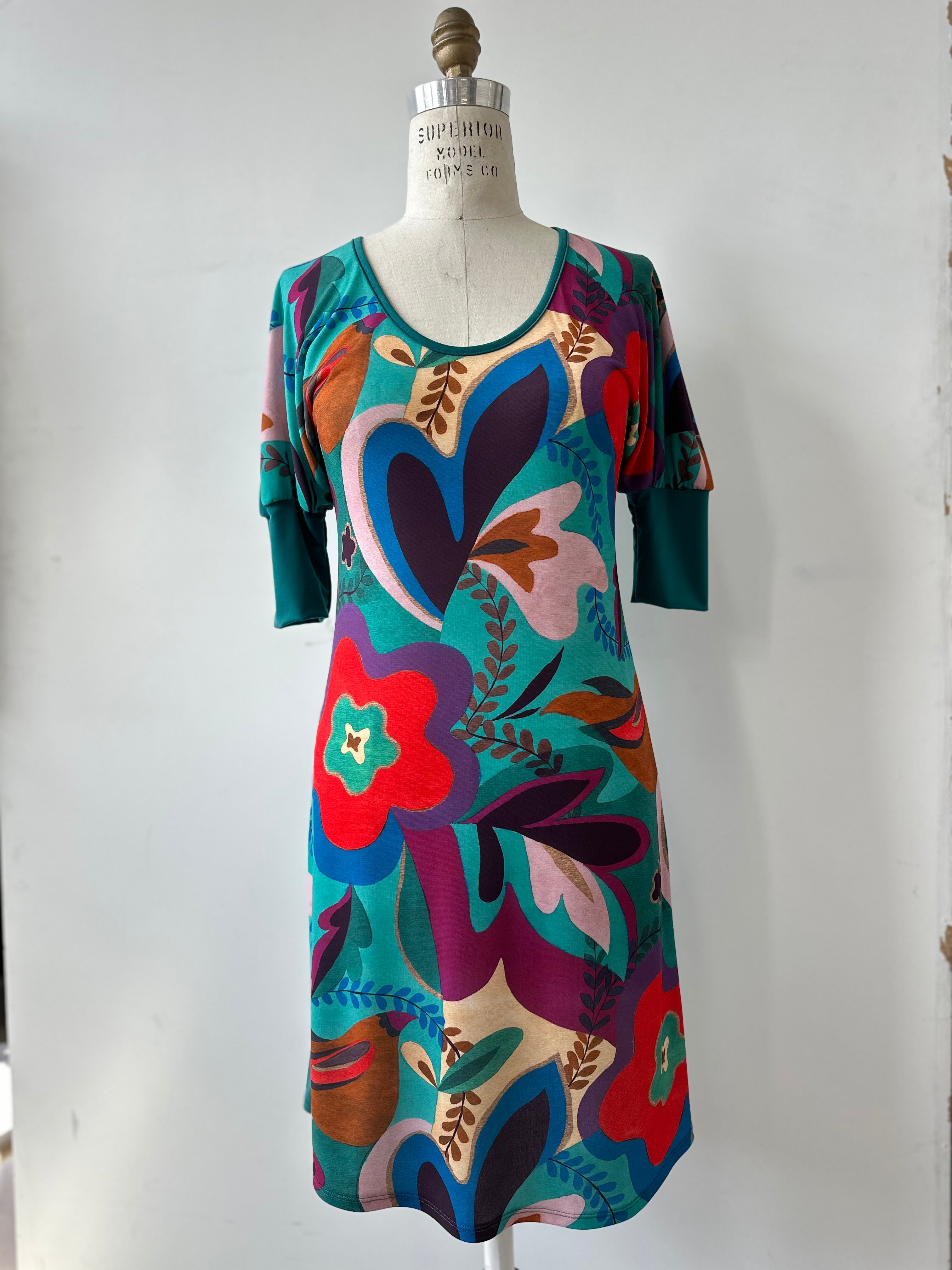 Kollontai Robe Welwtischia fait à Montréal