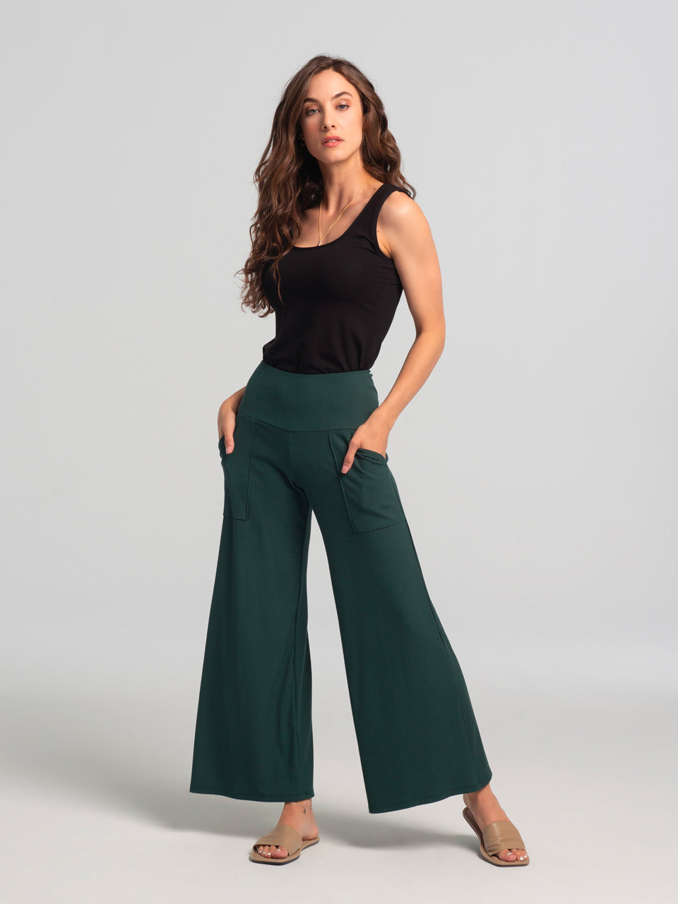 Kollontai Pantalon Katrina fait à Montréal