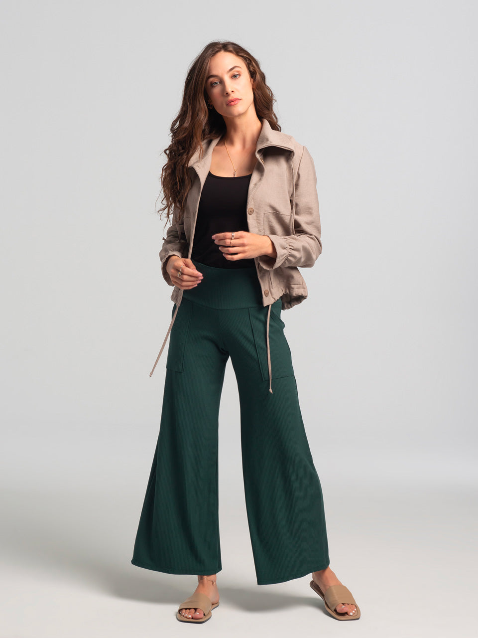 Kollontai Pantalon Katrina fait à Montréal