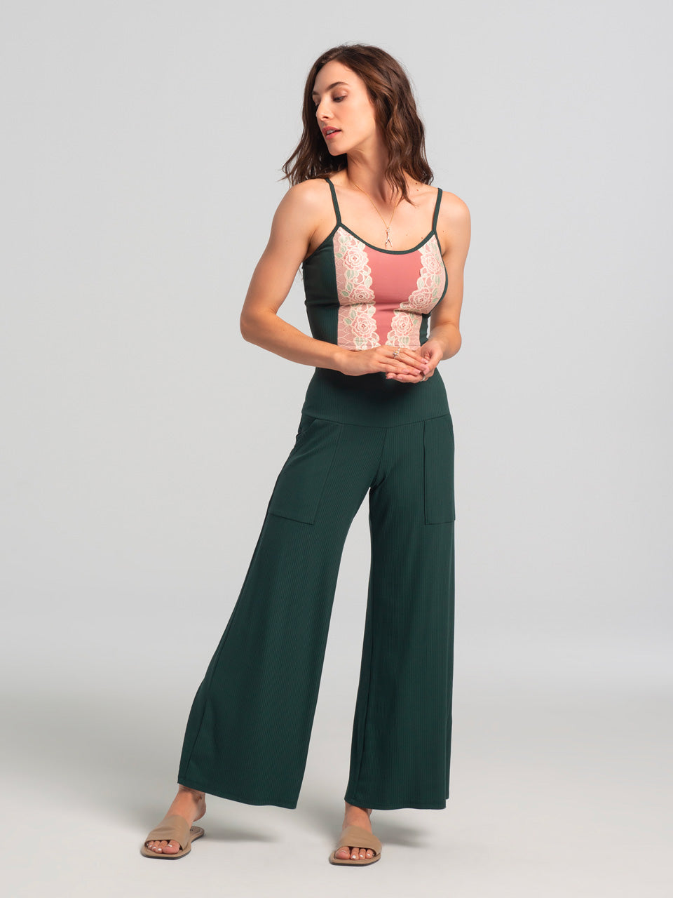 Kollontai Pantalon Katrina fait à Montréal